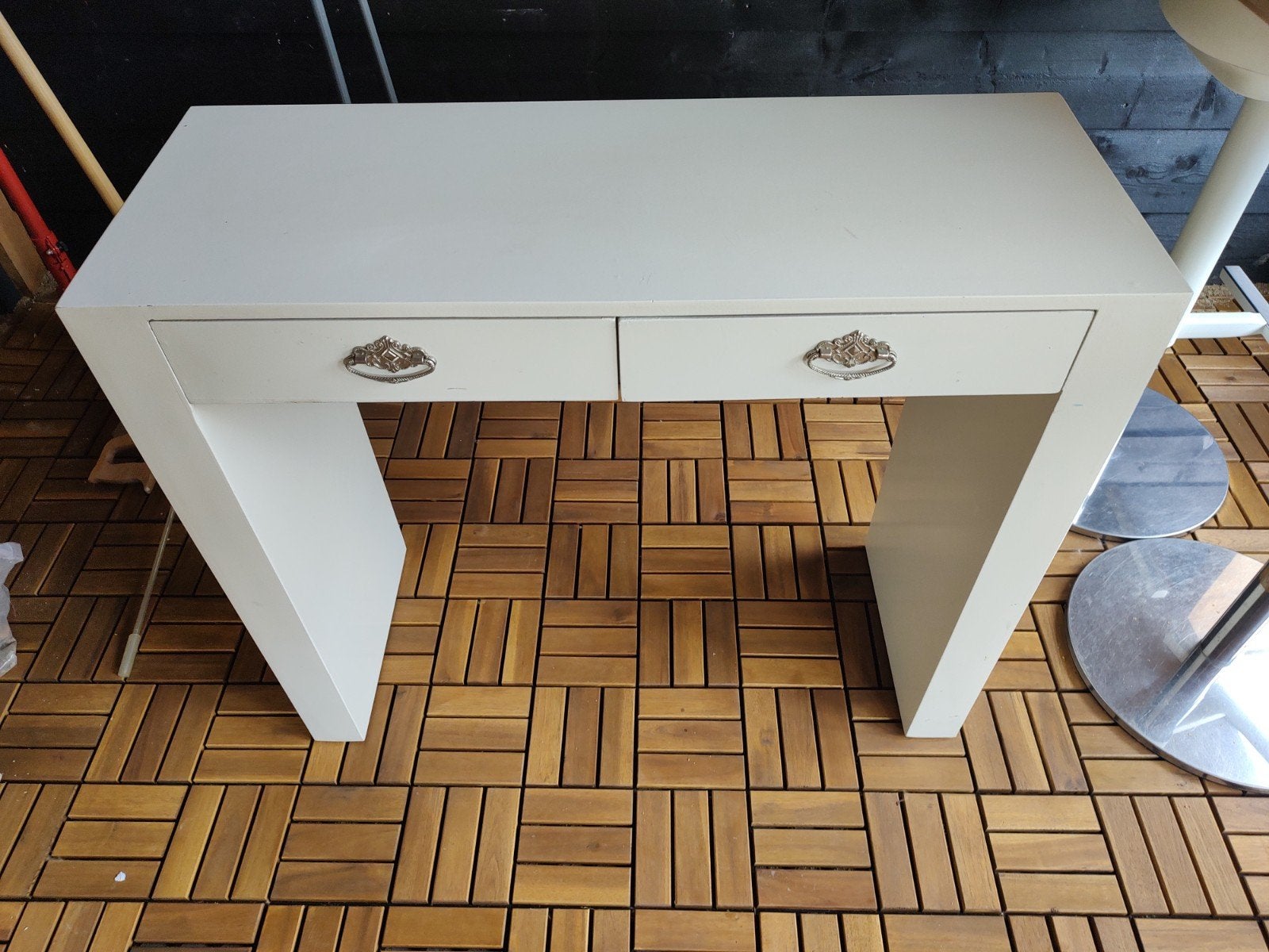 Crèmekleurig bureau/console tafel met 2 lades, Ophalen, Gebruikt