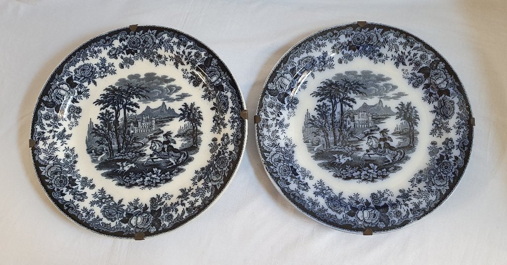 2 grote Amazone Petrus Regout schotels, Ophalen of Verzenden