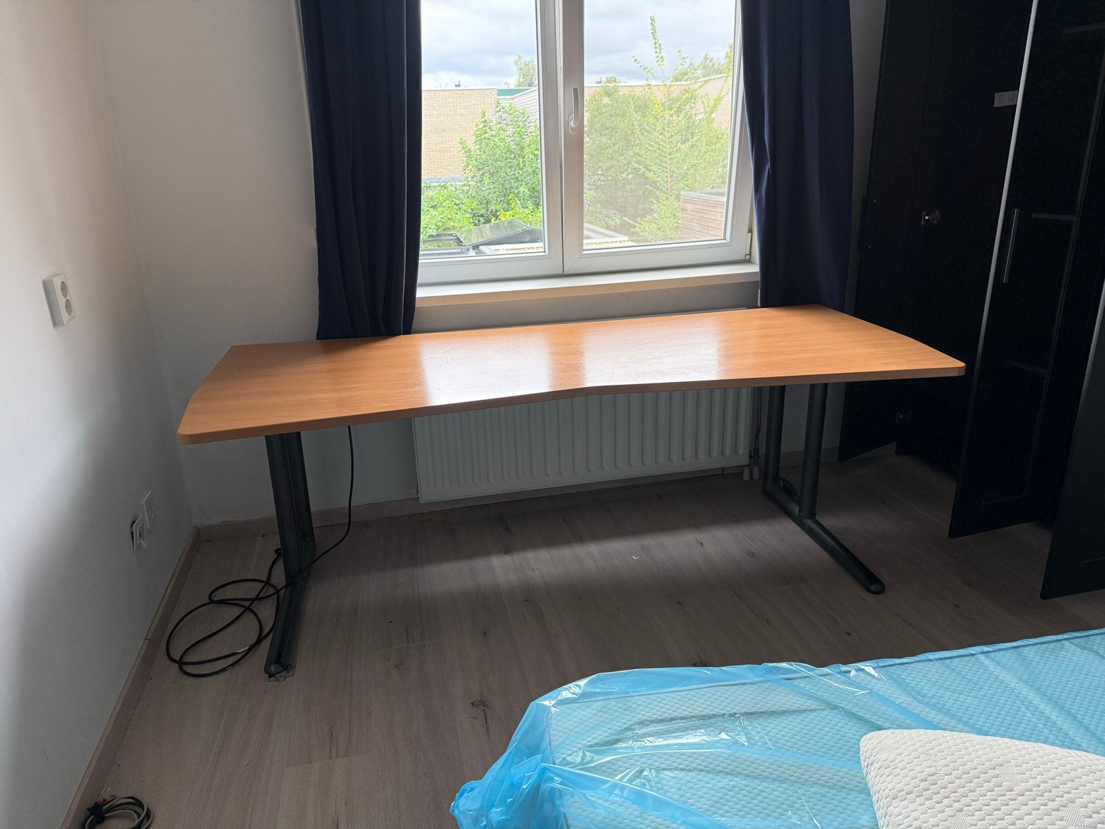 Kledingkast met spiegel en lades, Gebruikt, 100 tot 150 cm, Ophalen of Verzenden, Met lade(s)