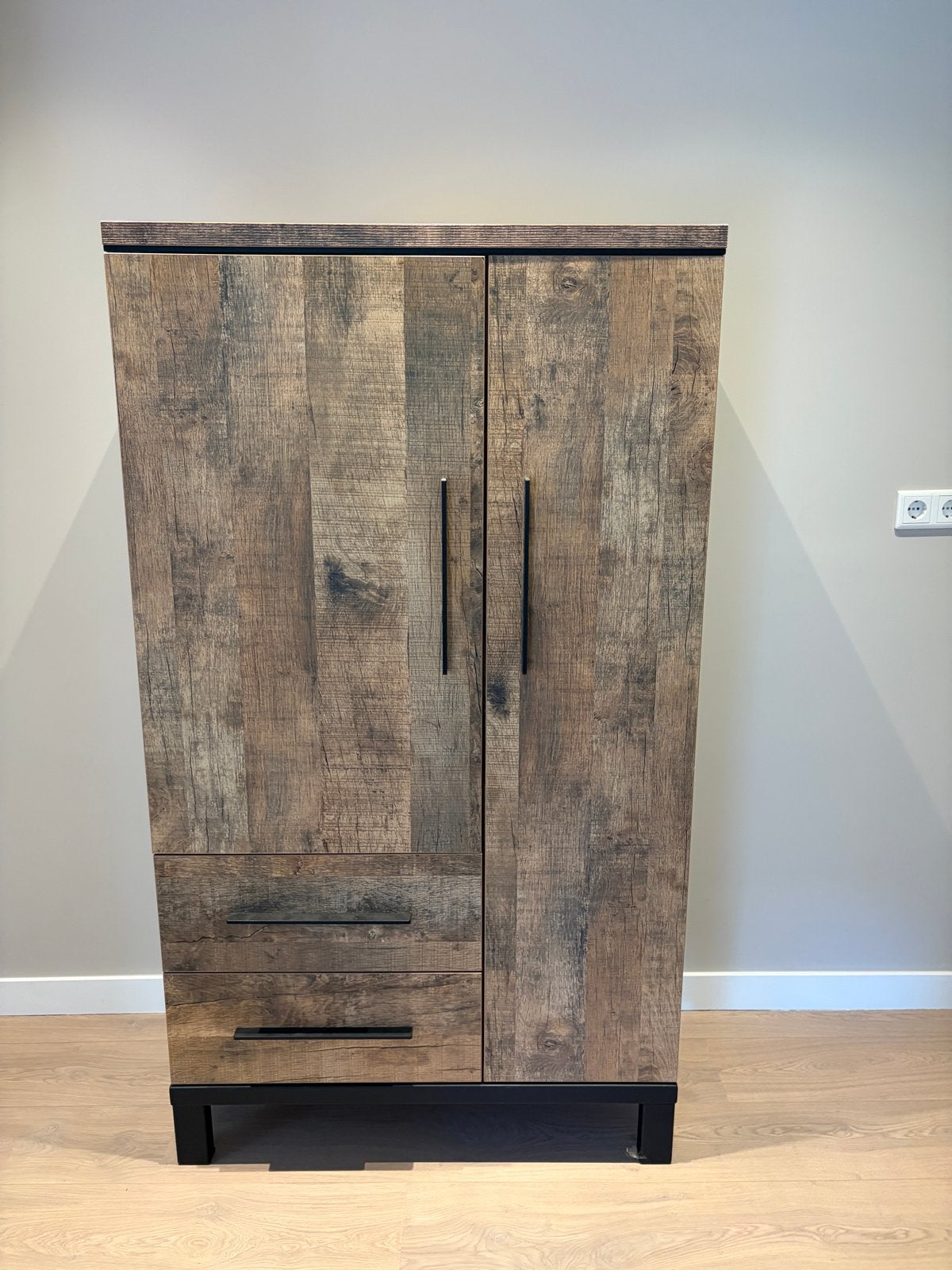 Kast Atrio van Pronto - 165x94x48 cm, Ophalen, Zo goed als nieuw