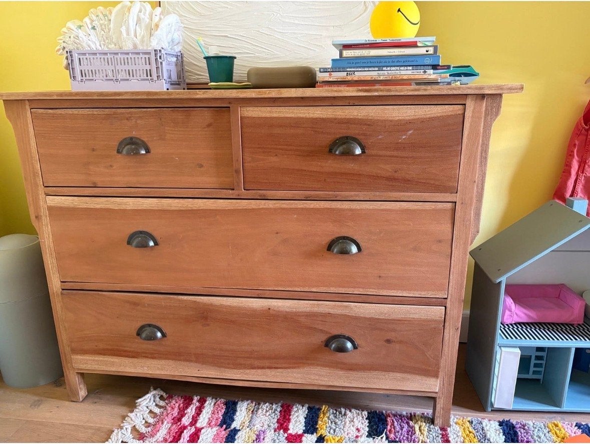 Massief acacia houten ladekast commode 125x49x90, Huis en Inrichting, Ophalen, Gebruikt, 100 tot 150 cm, 3 of 4 laden