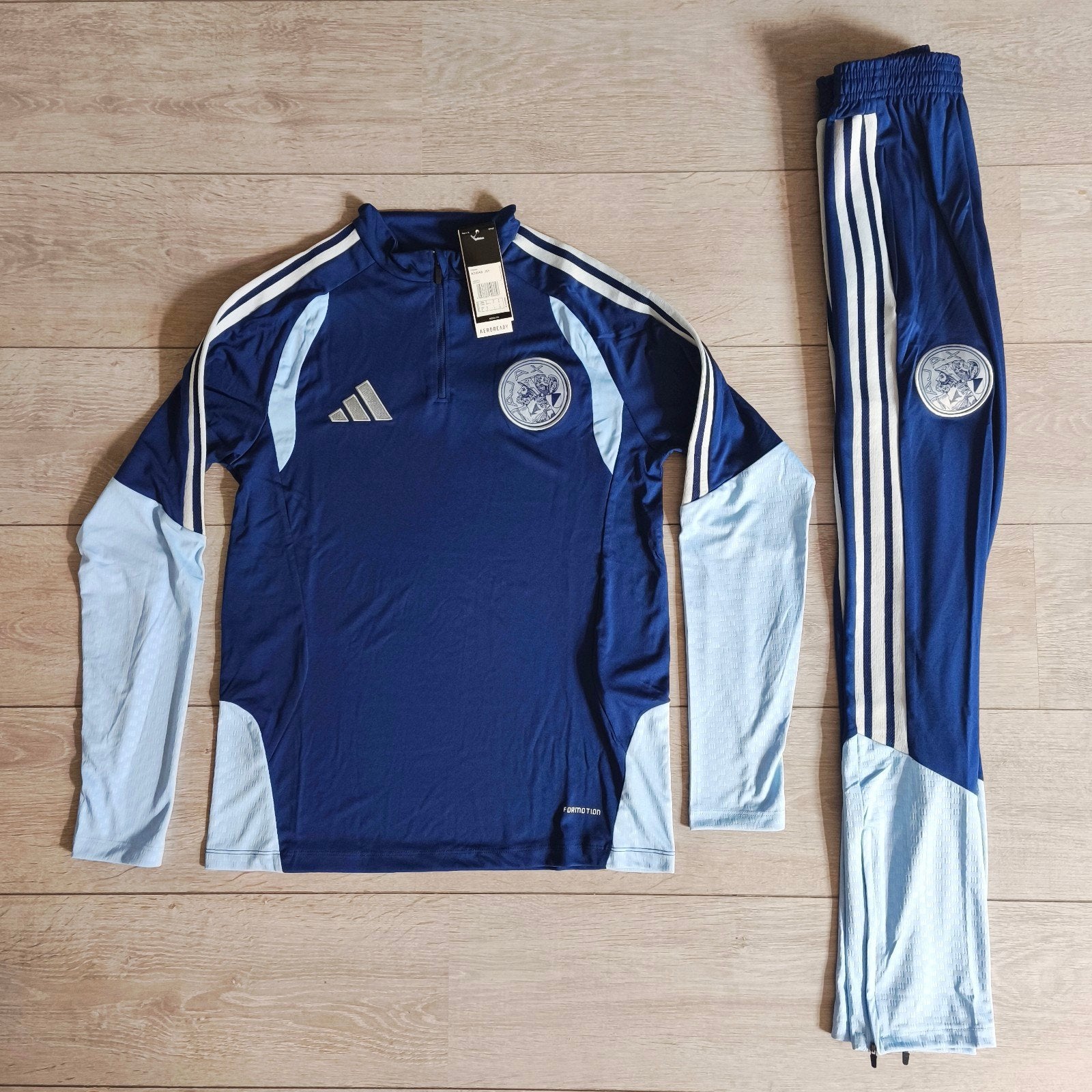 Ajax Trainingspak Lange Broek 26 27, Maat S, Ophalen of Verzenden, Zo goed als nieuw, Trainingspak