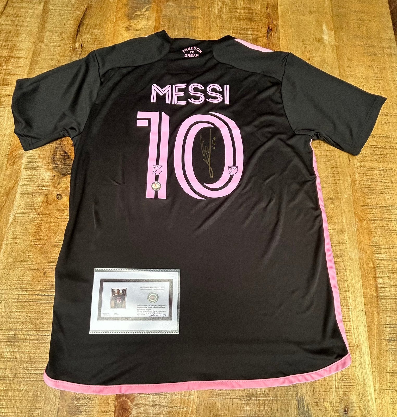Gesigneerd shirt Messi Inter miami COA, Verzamelen, Sportartikelen en Voetbal, Ophalen of Verzenden, Zo goed als nieuw, Buitenlandse clubs