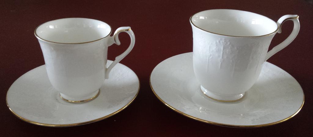 Royal Albert 'For All Seasons' Daybreak - 2 kop en schotels, Ophalen of Verzenden
