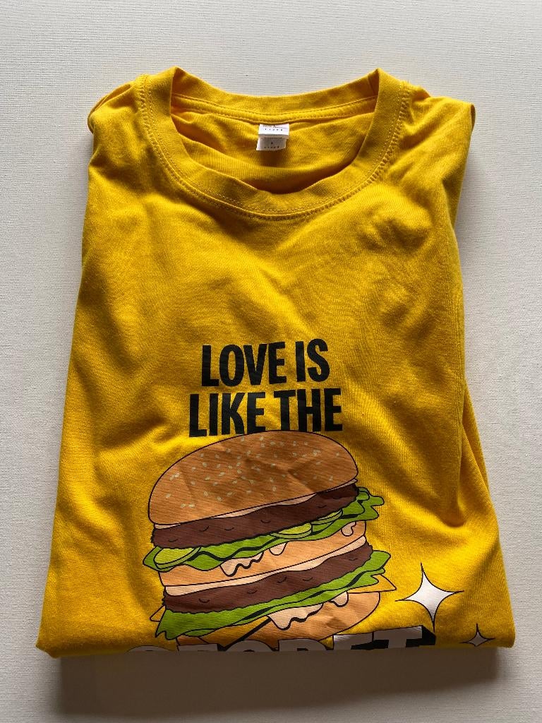 Big Mac T-shirt McDonalds, Verzenden, Zo goed als nieuw, Maat 52/54 (L), Geel