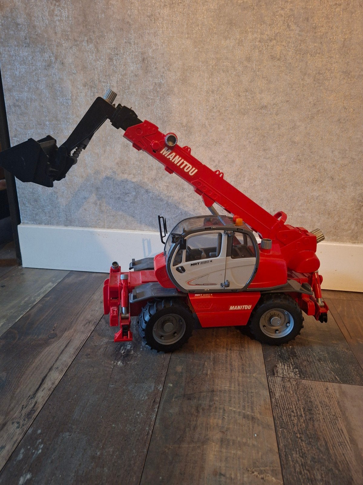 bruder manitou, Ophalen, Zo goed als nieuw, Jongen of Meisje