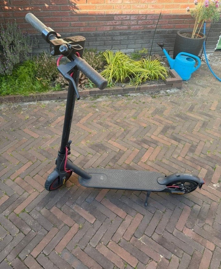 Xiaomi Mi Pro 2 E-Step, Ophalen, Elektrische step (E-scooter)