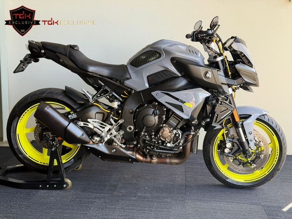 YAMAHA MT-10 ABS QS FULL OPTIONS TOPSTAAT (MT10 MT 10 09 07), Motoren, 4 cilinders, Motorrijbewijs A, Bedrijf, Meer dan 35 kW
