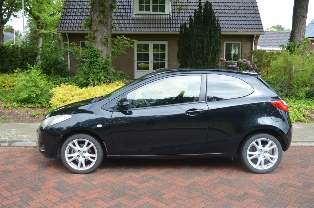 Mazda 2 1.3hp S-VT Touring, Voorwielaandrijving, Gebruikt, 4 cilinders, 4 stoelen