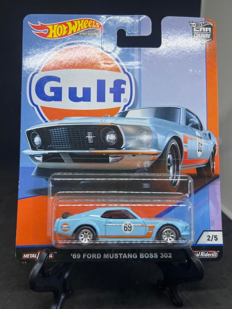 Hot Wheels Premium '69 Ford Mustang Boss 302 Gulf, Hobby en Vrije tijd, Modelauto's | Overige schalen, Ophalen of Verzenden, Nieuw
