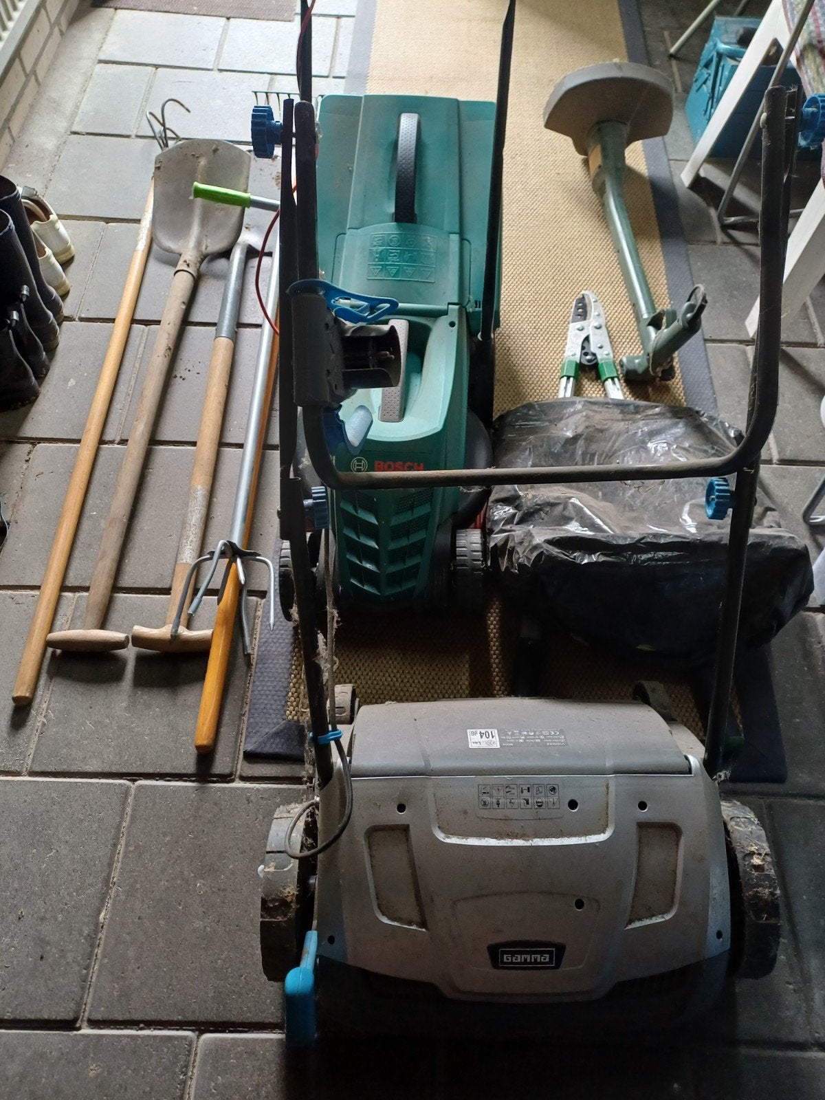 Tuingereedschap grasmaaier verticuteermachine etc, Ophalen, Gebruikt