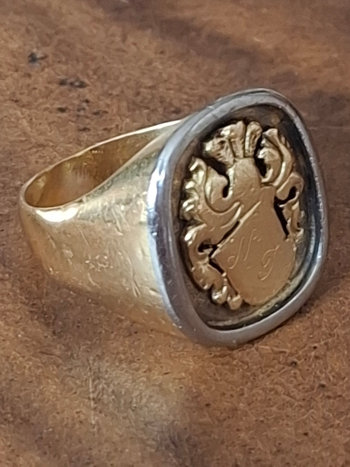 antieke 18 kt gouden zegelring in 3 kleuren goud 19 gram, Antiek en Kunst, Ophalen of Verzenden, Goud
