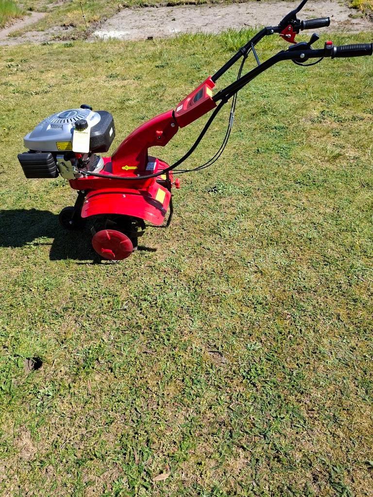 Te koop nieuwe tuinfrees 600mm ., Ophalen of Verzenden, Benzine, Tuinfrees
