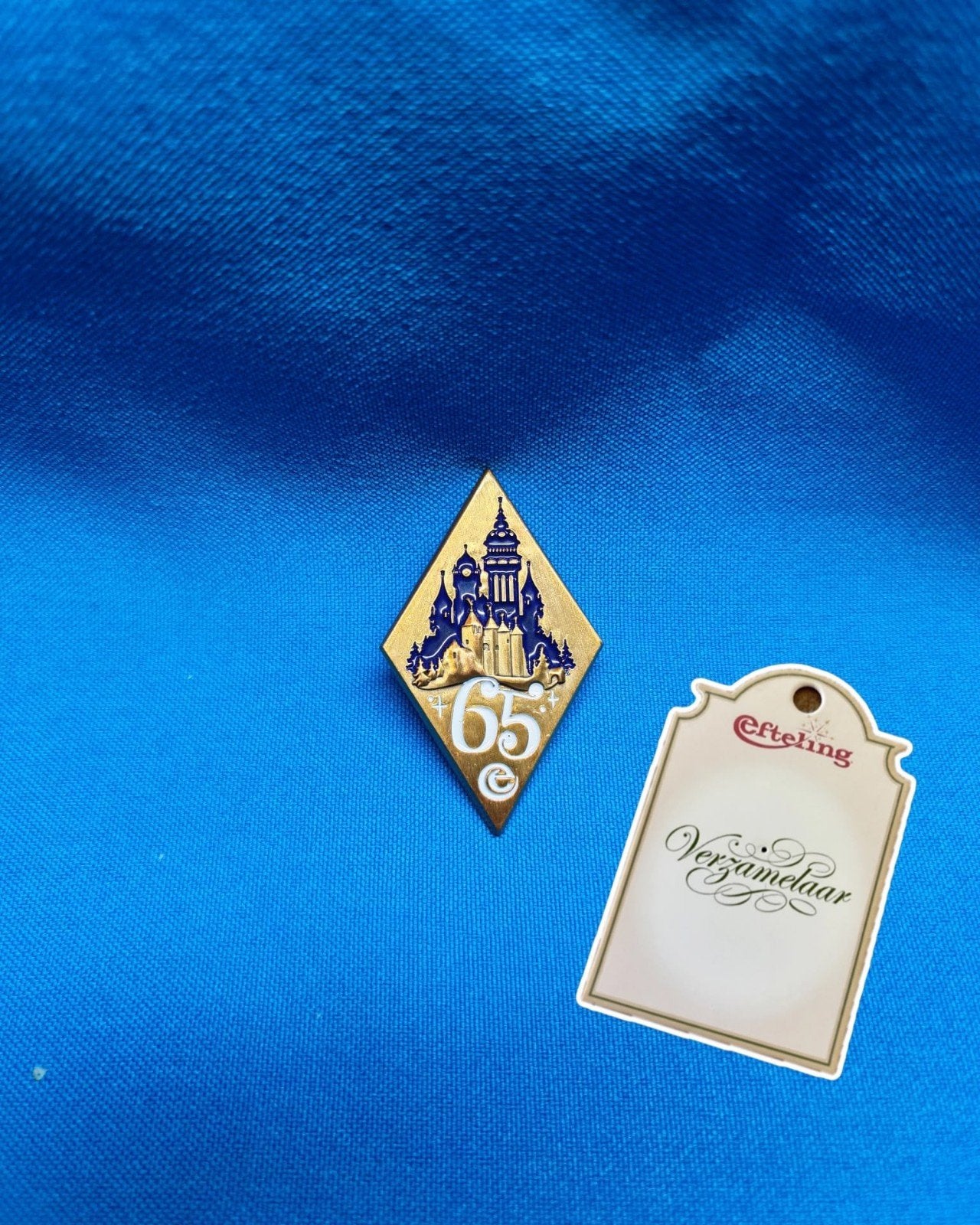 Efteling jubileum pin 65 jaar Efteling, Ophalen of Verzenden, Nieuw, Button of Speldje