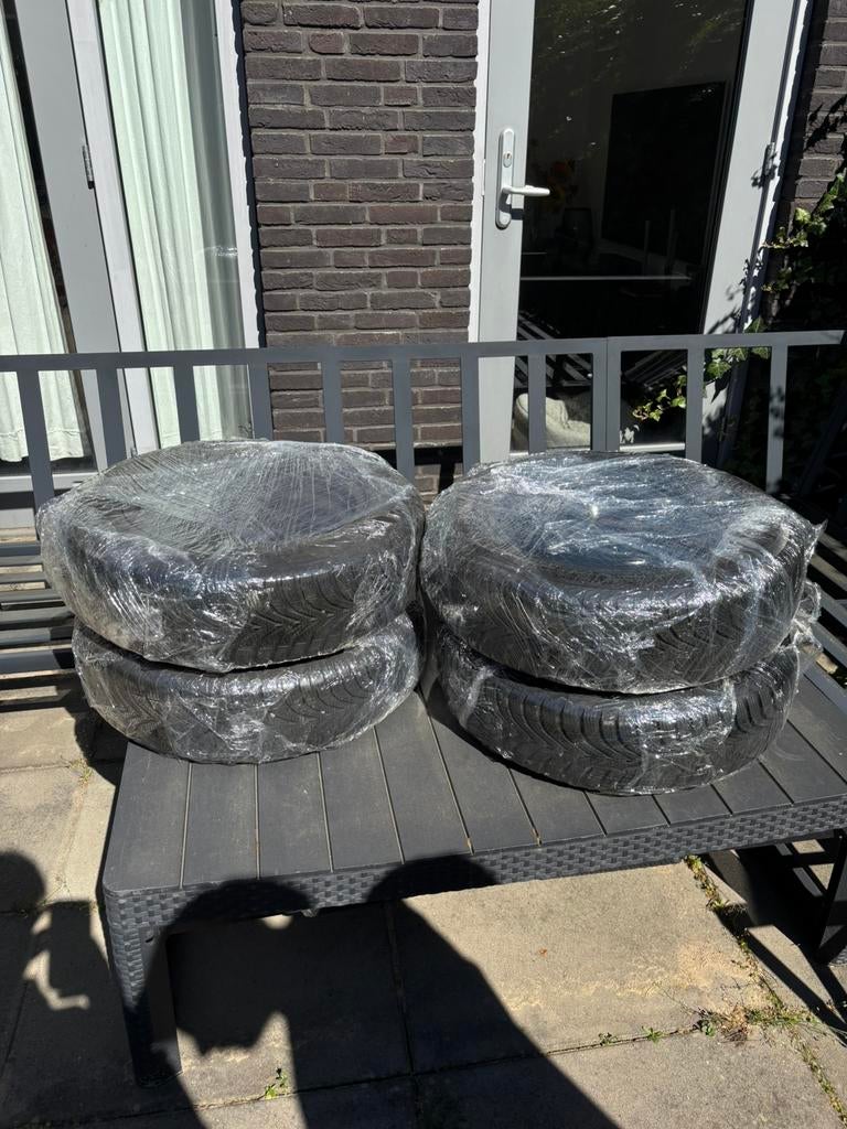 4 winterbanden met velg 165/70 R14, Ophalen, Gebruikt