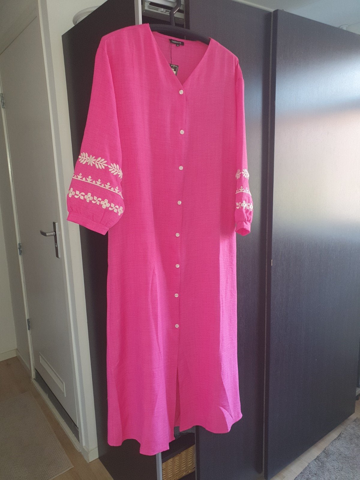Nieuwe roze maxi jurk met borduursel h&m - one size zara 🍃, Kleding | Dames, Maat 38/40 (M), Nieuw, Ophalen of Verzenden, Roze