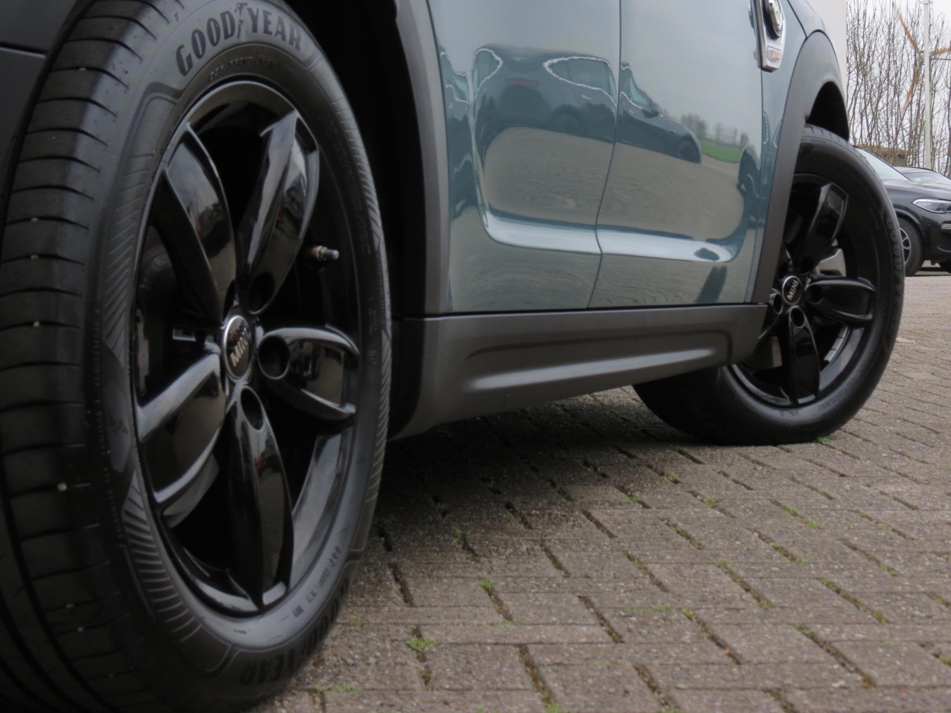Mini Mini Countryman 2.0 Cooper S E ALL4 HUD|Camera|Car-Play, Auto's, Automaat, Dealer onderhouden, Gebruikt, Countryman