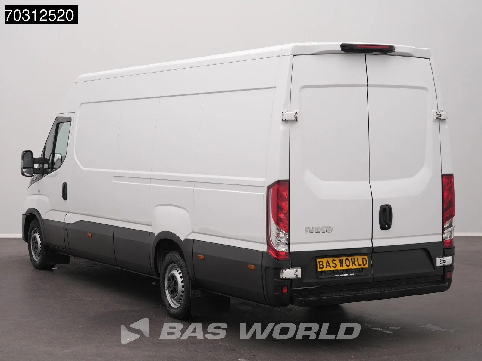 Iveco Daily 35S16 Automaat L3H2 3,5t Trekgewicht 160PK Airco, Auto's, Automaat, Stof, Gebruikt, Euro 6