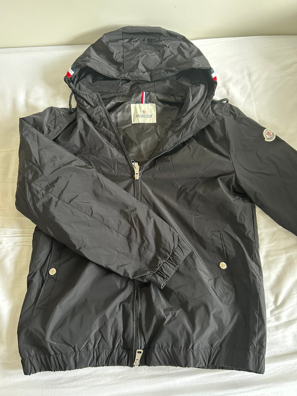 Moncler windbreaker zwart maat L valt als M, Kleding | Heren, Jassen | Zomer, Ophalen of Verzenden, Nieuw, Maat 48/50 (M), Zwart