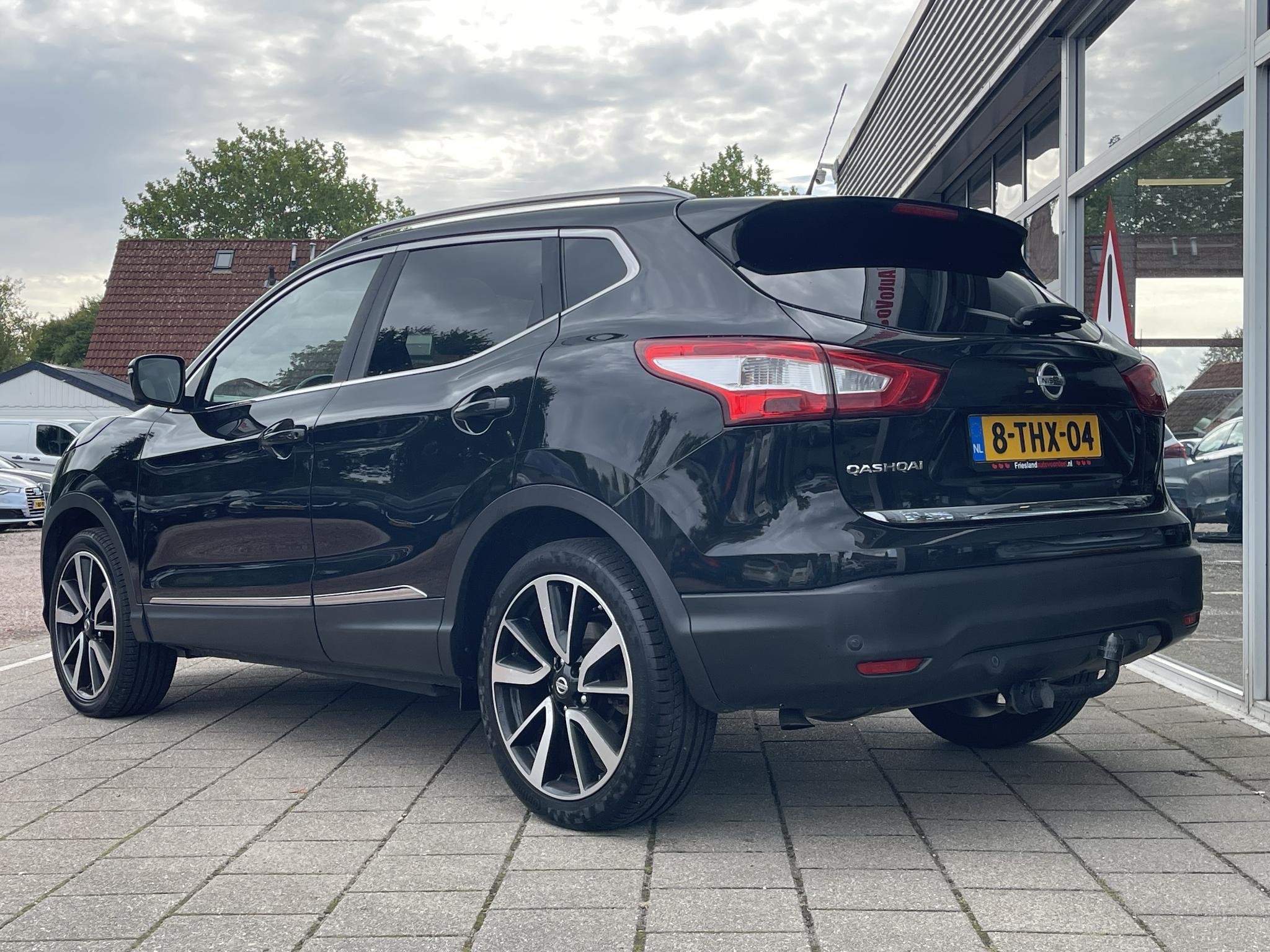 Nissan Qashqai 1.2 Premier Limited Edition / 360 Camera / Pa, Voorwielaandrijving, Euro 5, Gebruikt, 4 cilinders