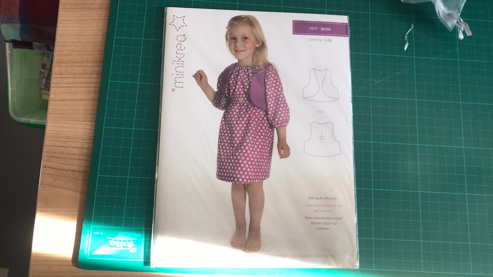 Minikrea patroon meisjes vest/gilet 74/98.   (1), Ophalen of Verzenden, Nieuw, Kind, Overige merken