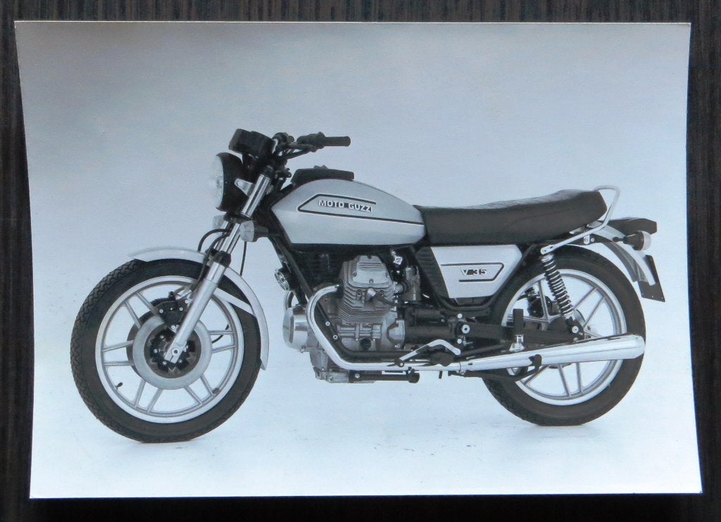 Autenthieke persfoto Moto Guzzi V35 - side view - 1977, Verzenden, Moto Guzzi