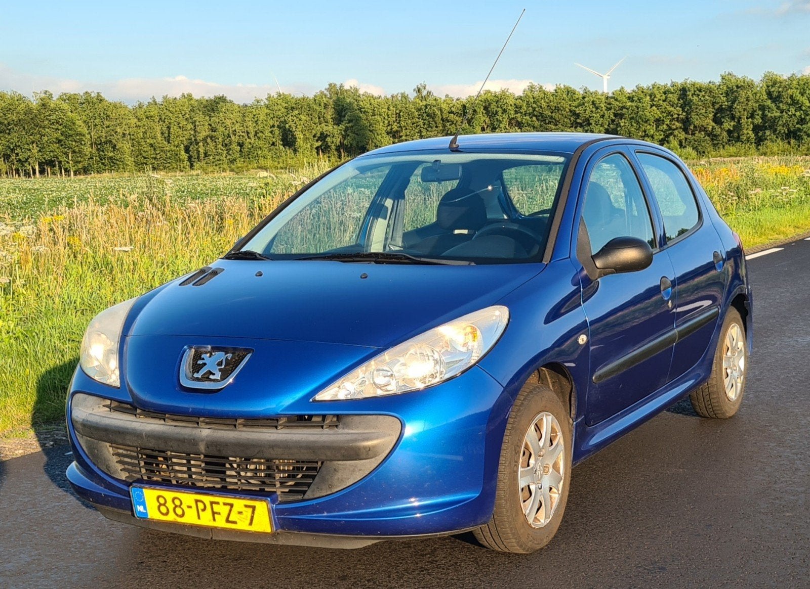 Peugeot 206+ 2011 met trekhaak!, Auto's, 206+, Blauw, Particulier, 750 kg