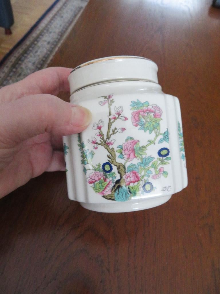 Porseleinen pot, Ophalen