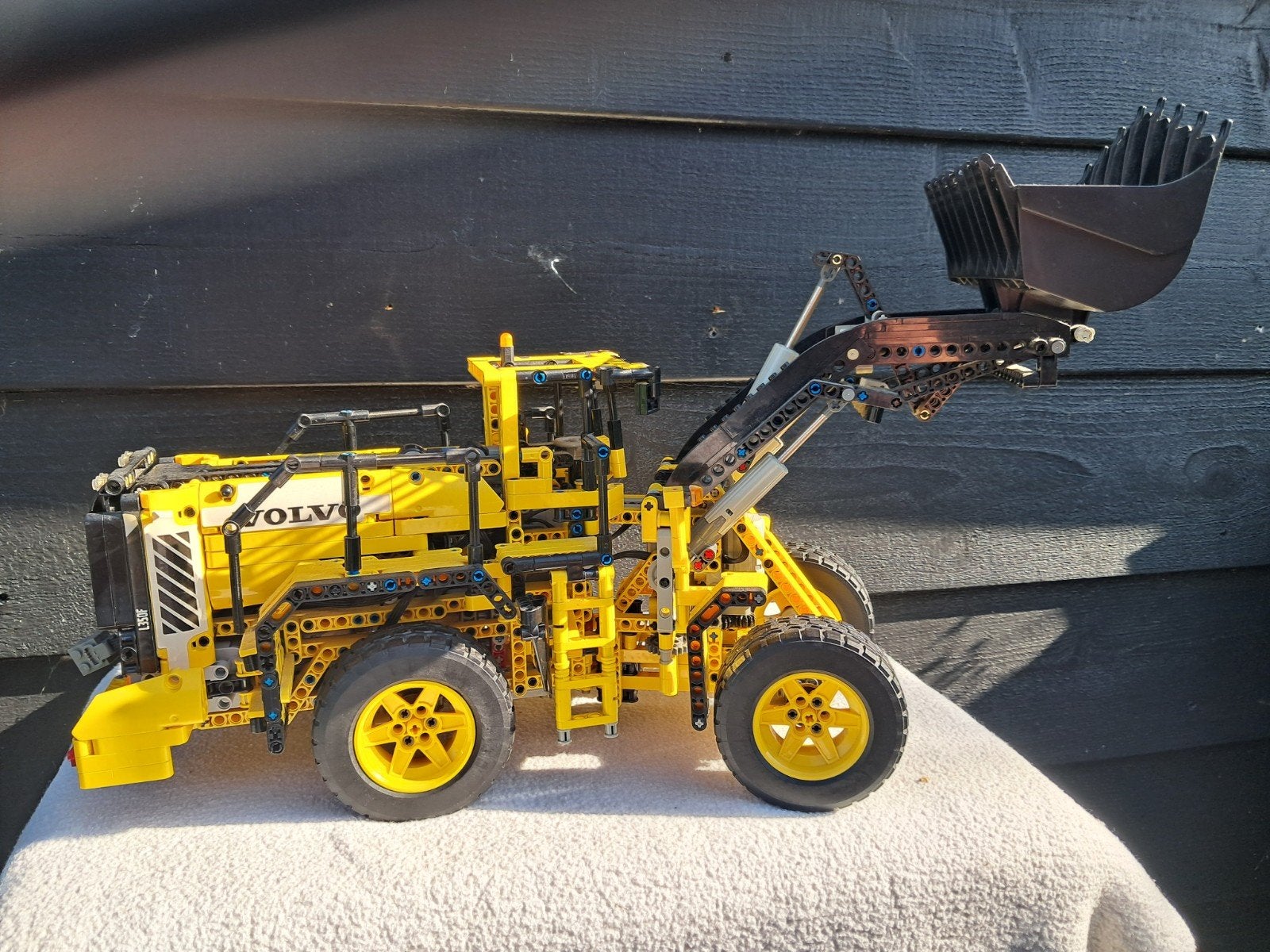 Grote Volvo Shovel L350F is wel Nep Lego., Ophalen of Verzenden, Gebruikt