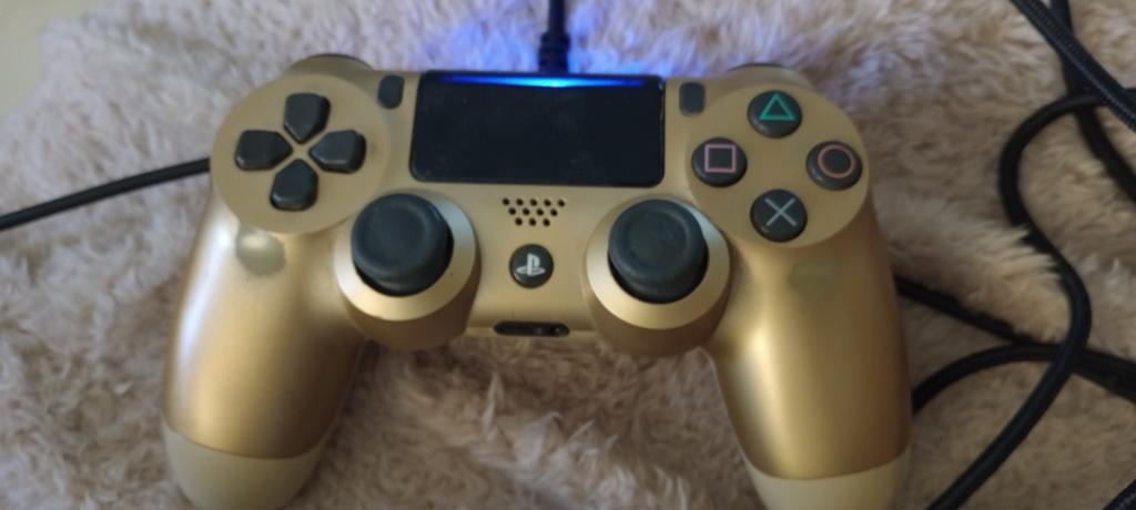 Gouden PlayStation 4 Controller - Zo goed als nieuw, Ophalen of Verzenden, Zo goed als nieuw, Controller, PlayStation 4