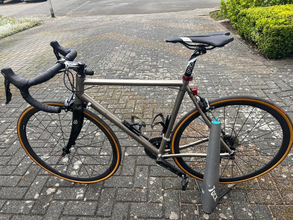 Storoni titanium racefiets, Fietsen en Brommers, Zo goed als nieuw, Meer dan 20 versnellingen, 53 tot 57 cm, Ophalen