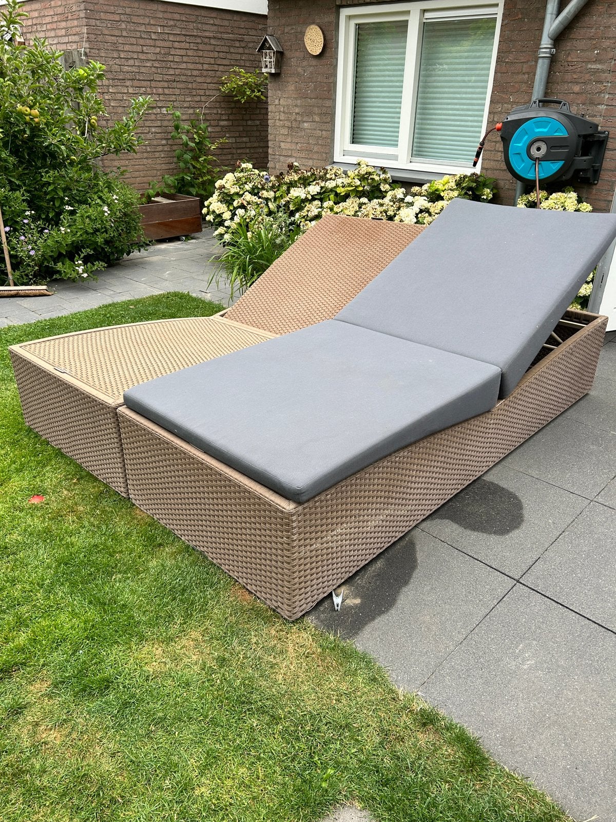 Lounge ligstoelen beige wicker 220x80 cm, Tuin en Terras, Ophalen, Zo goed als nieuw, Wicker, Verstelbaar