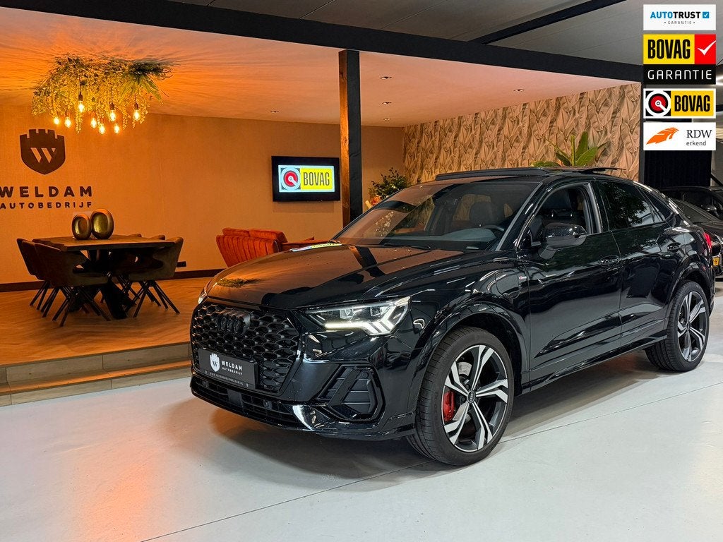 Audi Q3 Sportback 45 TFSI e S Edition|245pk|Plug-in Hybrid|D, Auto's, Gebruikt, Met garantie (alle), Leder en Stof, Zwart