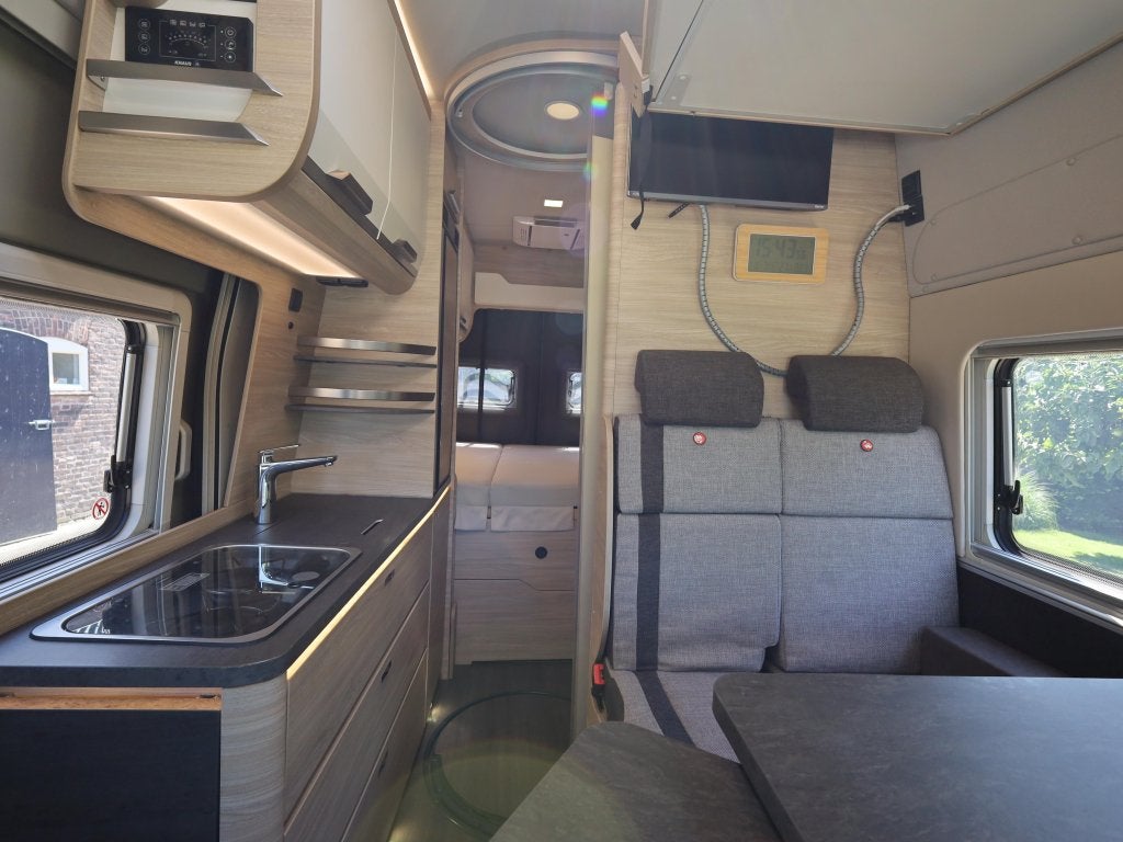 Knaus Boxstar Solution 4 4 persoons met dakairco, Caravans en Kamperen, Niet ingevuld, Buscamper of Camperbus, Luifel, Ringverwarming
