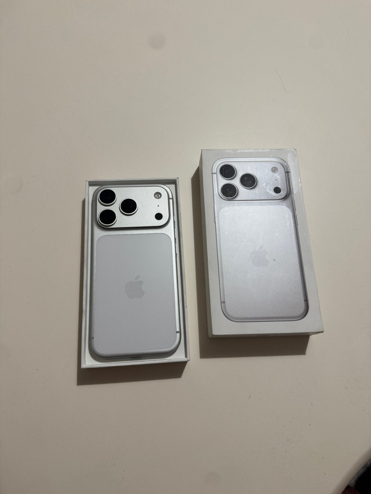iPhone 17 Pro 256GB | 6 maanden Oud | 100% Batterijconditie