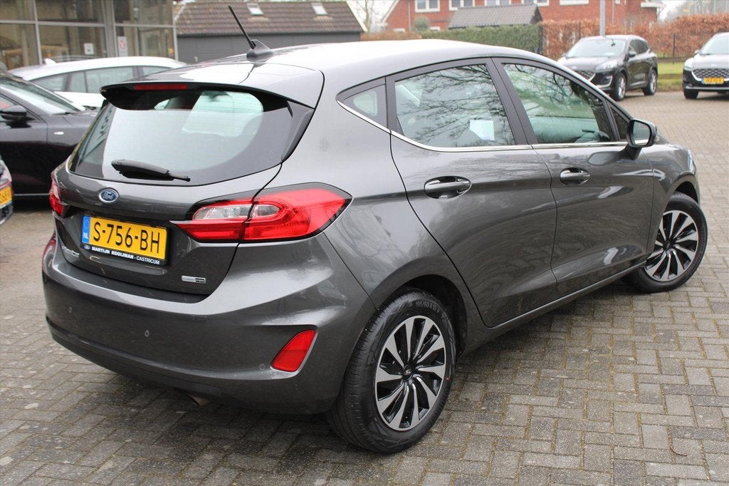 FORD Fiesta 1.0 EcoBoost Hybrid 125pk Titanium, Navigatie, Auto's, 12 maanden, Stof, Gebruikt, Euro 6