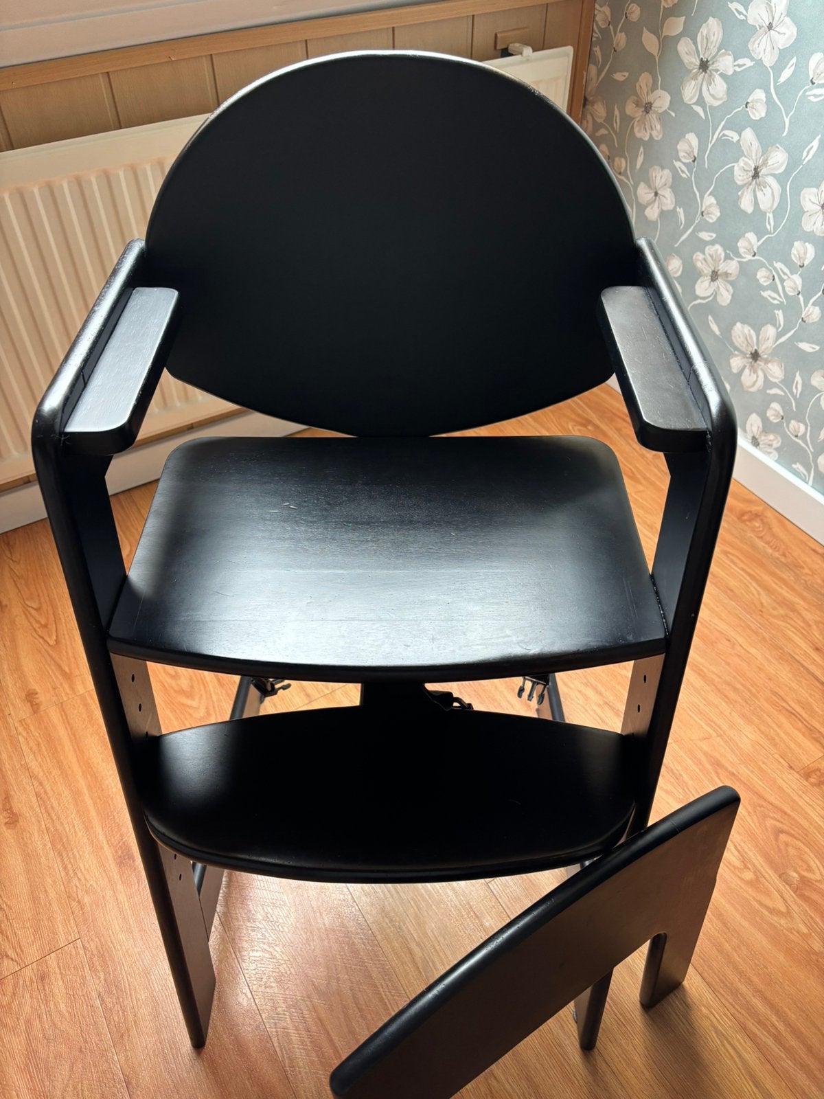 Zwarte houten kinderstoel, Kinderen en Baby's, Kinderstoelen, Ophalen of Verzenden, Gebruikt, Overige typen