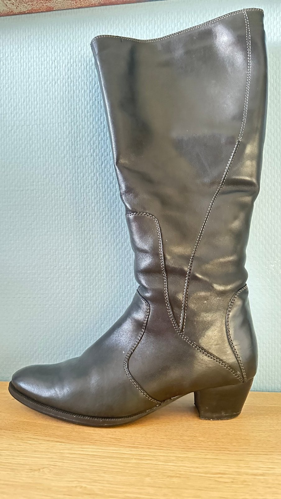 Als nieuw maat 38,5 Helioform mooie hoge leren laarzen, Kleding | Dames, Hoge laarzen, Zwart, Ophalen of Verzenden, Zo goed als nieuw