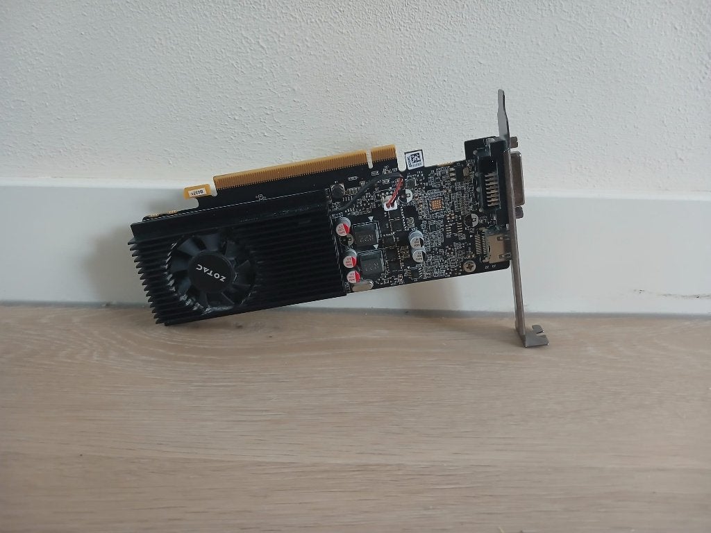ZOTAC GeForce GT 1030 2GB GDDR5 videokaart, Computers en Software, Videokaarten, Ophalen, PCI-Express 3, Gebruikt, GDDR5