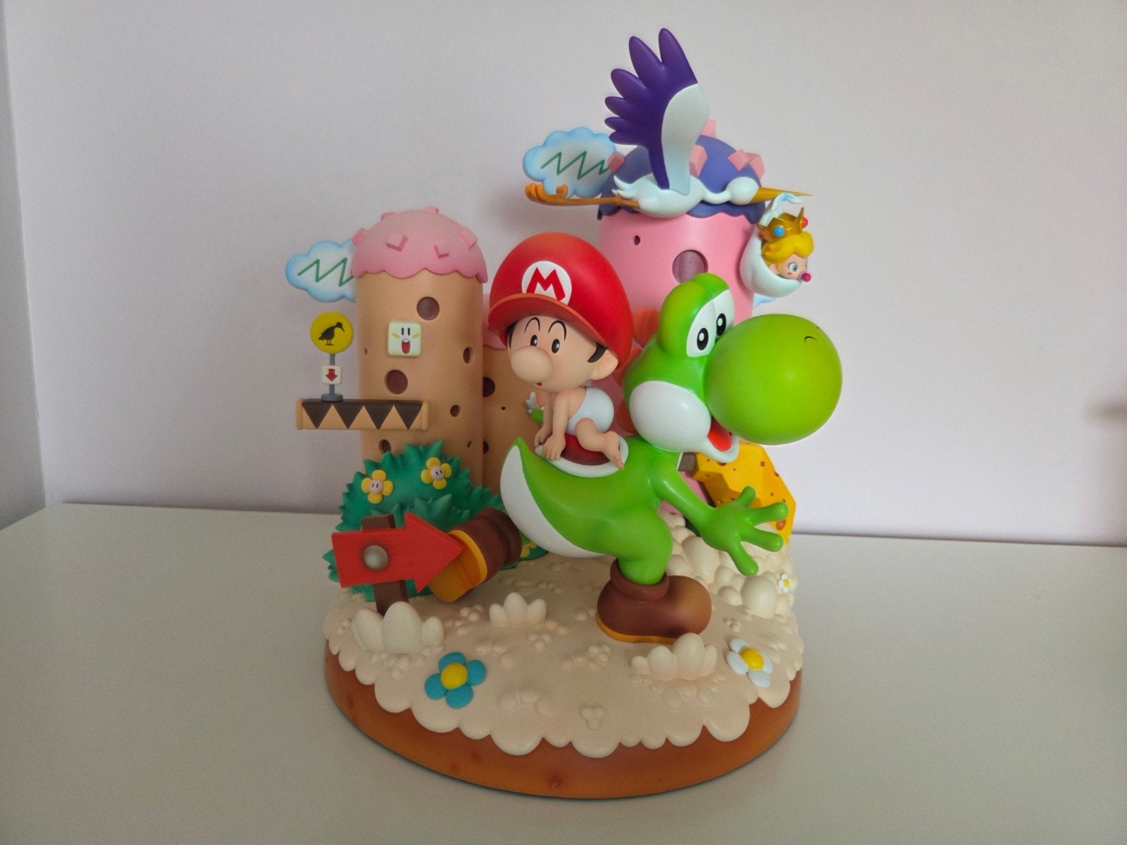 Super Mario (baby) + Yoshi Statue, 1 speler, Zo goed als nieuw, Vanaf 3 jaar, Ophalen
