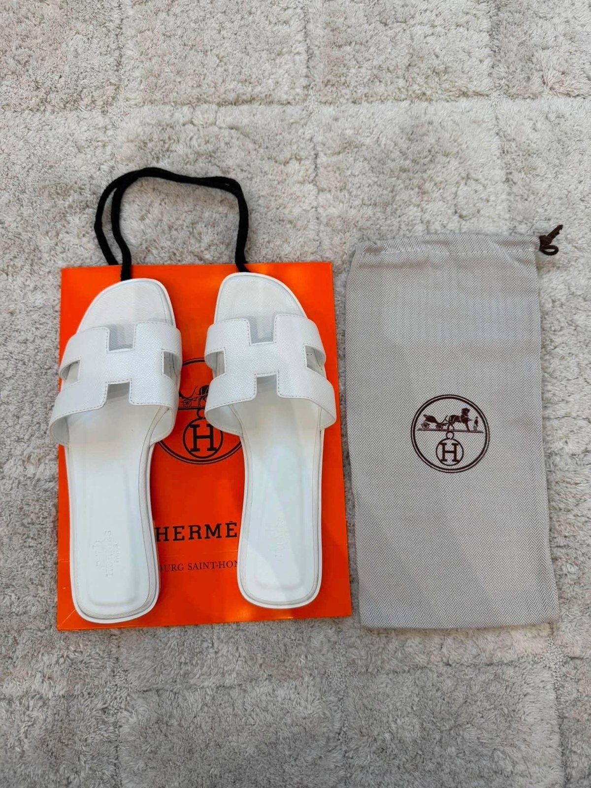 Hermes Oran Slippers - Wit, Kleding | Dames, Slippers, Verzenden, Wit, Nieuw