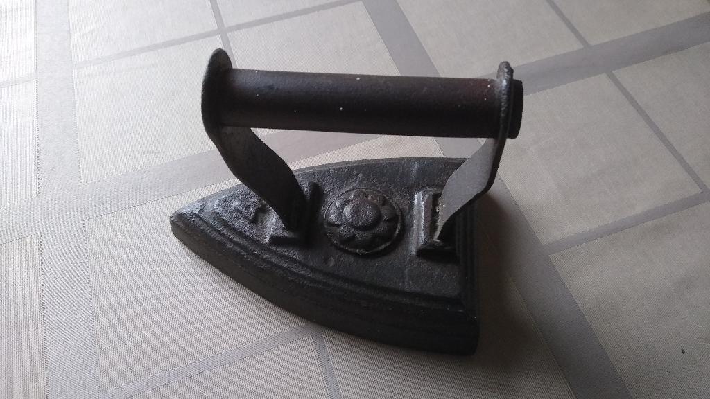 brocante strijkbout strijkijzer kachelbout gietijzer vintage, Ophalen of Verzenden