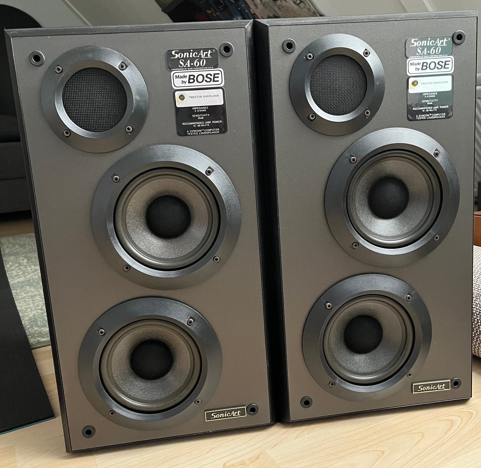 SonicArt SA-60 Speakers - Made by Bose, Ophalen, Stereo speakers, Gebruikt, Inclusief muurbeugels