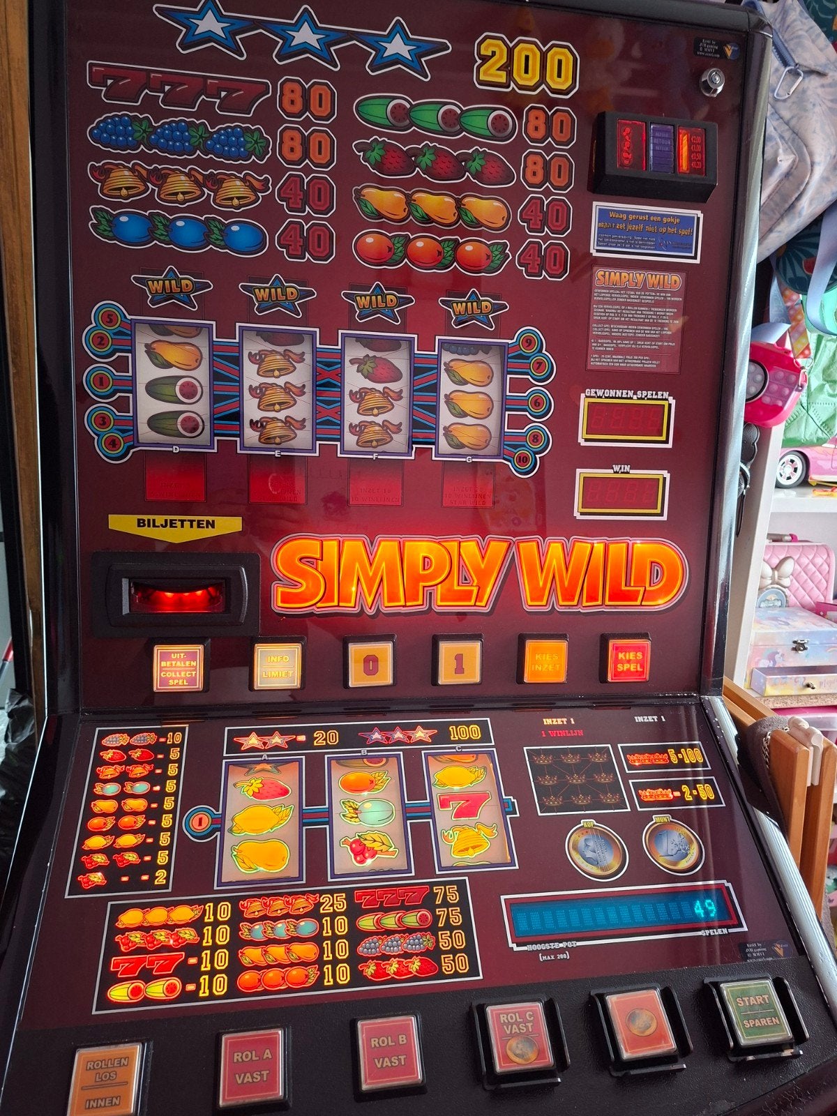 Simply Wild fruitautomaat met sleutels en handleiding, Ophalen