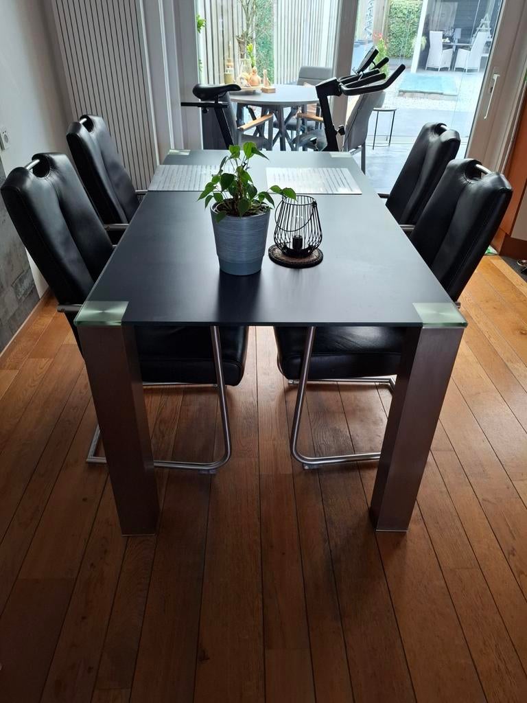 Eetkamer tafel + stoelen., Ophalen of Verzenden, Gebruikt, 4 tot 6 stoelen