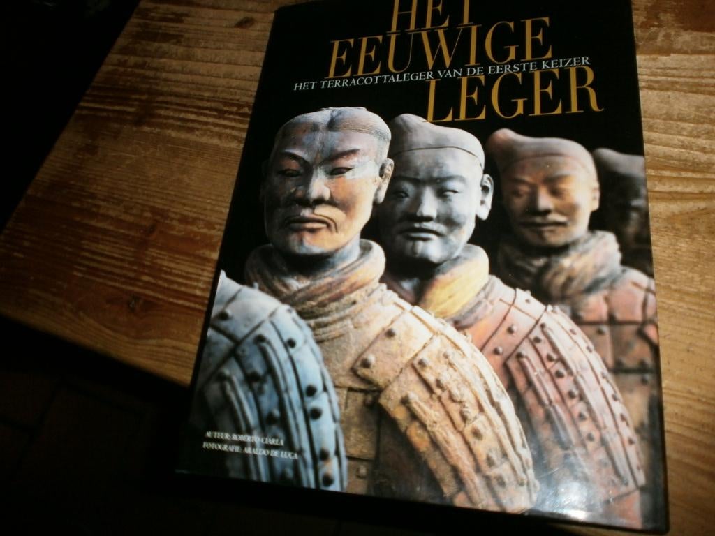 terracotta leger van de eerste keizer erg mooi boek veel afb, Ophalen of Verzenden, Tweede Wereldoorlog, Nieuw, Overige onderwerpen