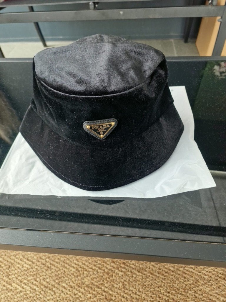 Prada-Style Bucket Hat (Nieuw!), Ophalen of Verzenden, Nieuw, One size fits all, Hoed