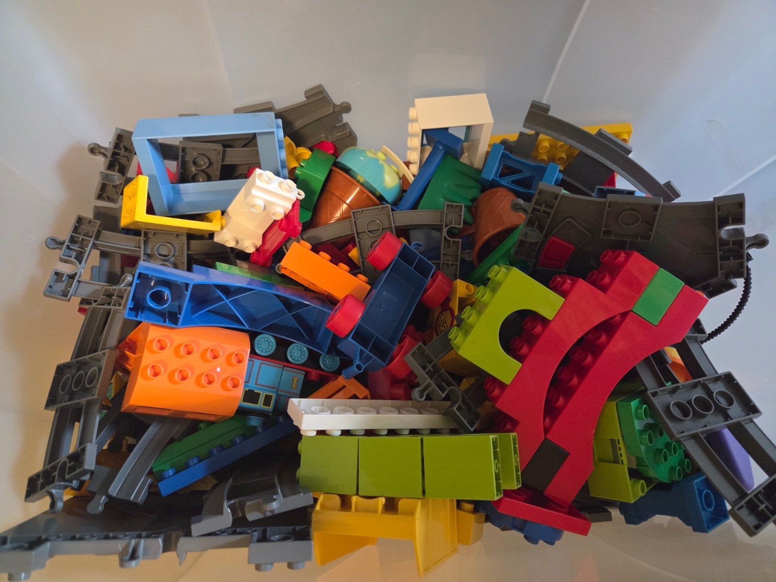 Grote partij LEGO Duplo met treinen en voertuigen, Ophalen, Gebruikt, Inclusief minifiguren, Duplo