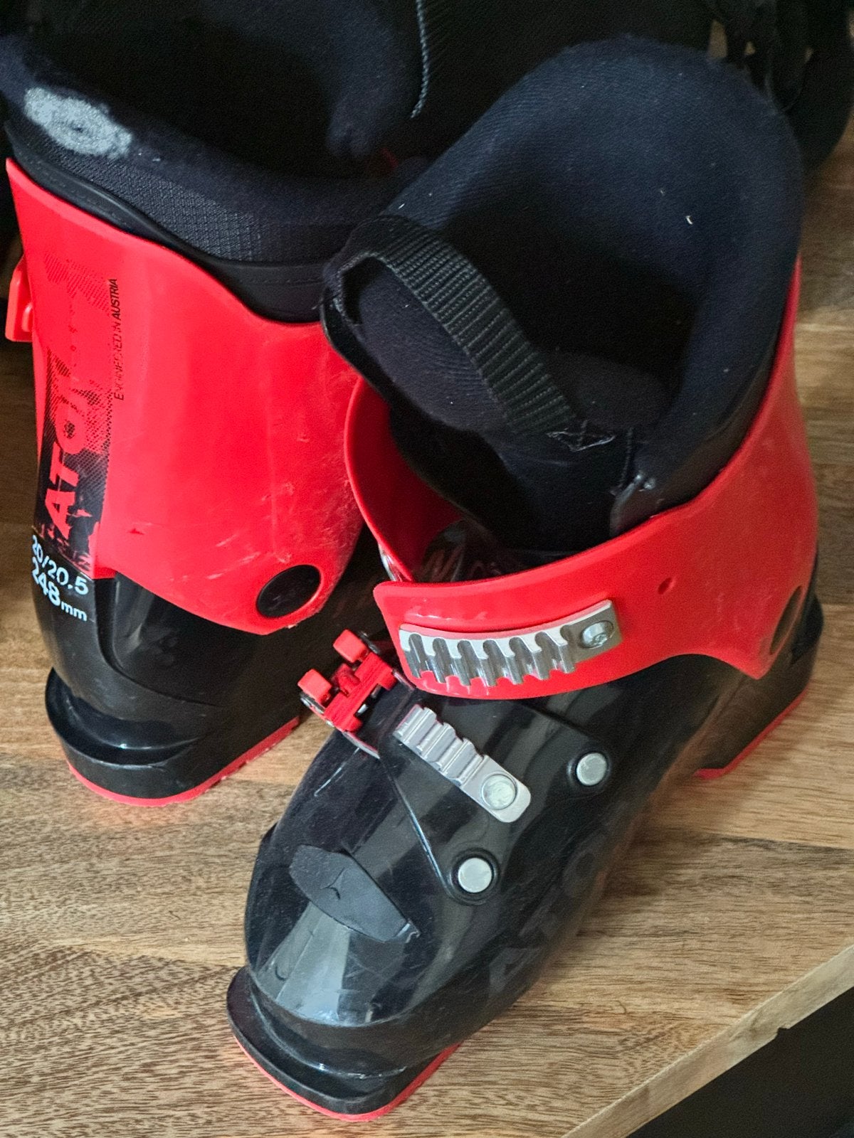 Atomic Hawx Skischoenen - schoenmaat 32/33, Gebruikt, 100 tot 140 cm, Schoenen, Ophalen of Verzenden