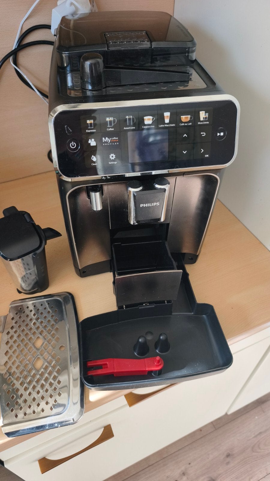 Foto 5 van Philips Latte Go 5400 Series Volautomatische koffiemachine